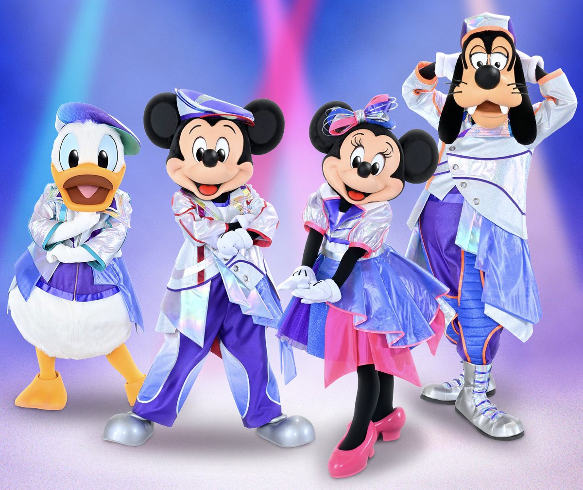 tdr_doria's tweet photo. 東京ディズニーランド ショーベースの新規ショー『The D-Groovationz4 Live: Happy! Funky! Groovy! Tour』

スタートまで、遂にあと1週間！
https://t.co/UH4MQc7pei https://t.co/JQGkOT8miS