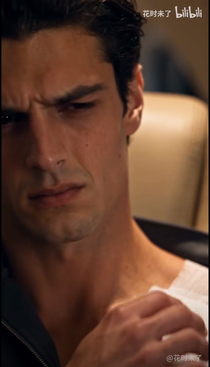 hawkguks's tweet photo. @Hatecandou and when he winced in pain.. https://t.co/DMP8LH9VGW