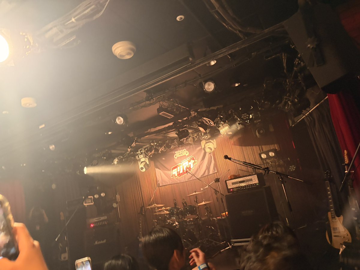 zonbi_3's tweet photo. #TOKYOCALLING
初サーキットフェス！
疲れたけど、色んなバンド見れて良かった！！
かたこと、cloudy、クレウォウまた見たいから予定合えば行きたいけど、静岡来てくれぇ… https://t.co/2NjhJzwFM5