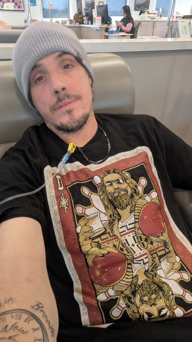 JJSingleton1's tweet photo. Chemo round 189. The words are difficult today because the struggle is real, the pain is high, the side effects are already on the extreme levels. Today those thoughts of how long can I do this, how much more can I endure, how many more times can I force myself to go and show up https://t.co/TF8Ufy1p7h