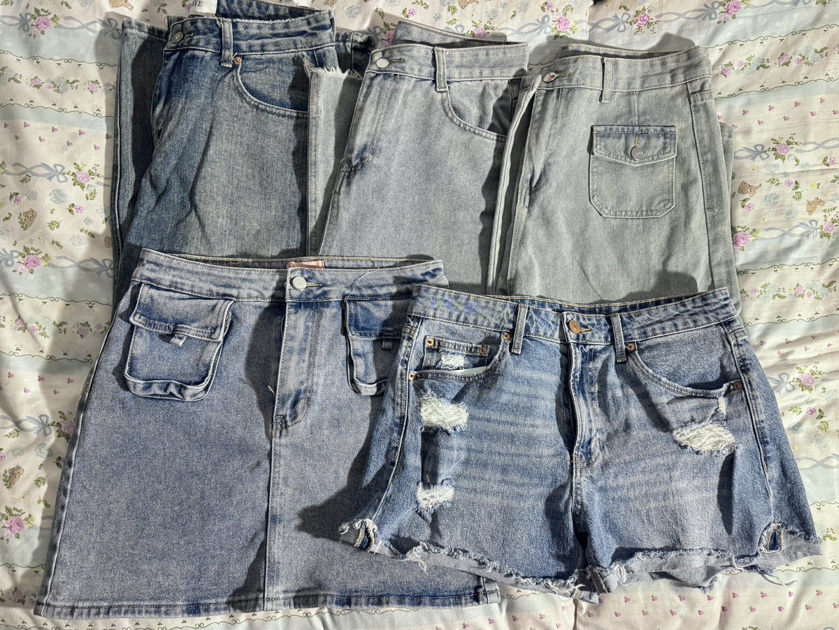 usedbyindie's tweet photo. ส่งต่อเสื้อผ้า new &amp; used 🪽👚
    🤎 เริ่มต้นหลักสิบ ลงของใต้เม้น 

🤍 รี ลด 5.-
( shipping 49.- เหมา )

#เสื้อผ้ามือ2 #เสื้อผ้ามือสอง #โล๊ะตู้ #โล๊ะตู้เสื้อผ้า #ส่งต่อstylist #ส่งต่อcintage #เสื้อมือสองสภาพดี https://t.co/cy9mOsxOCL