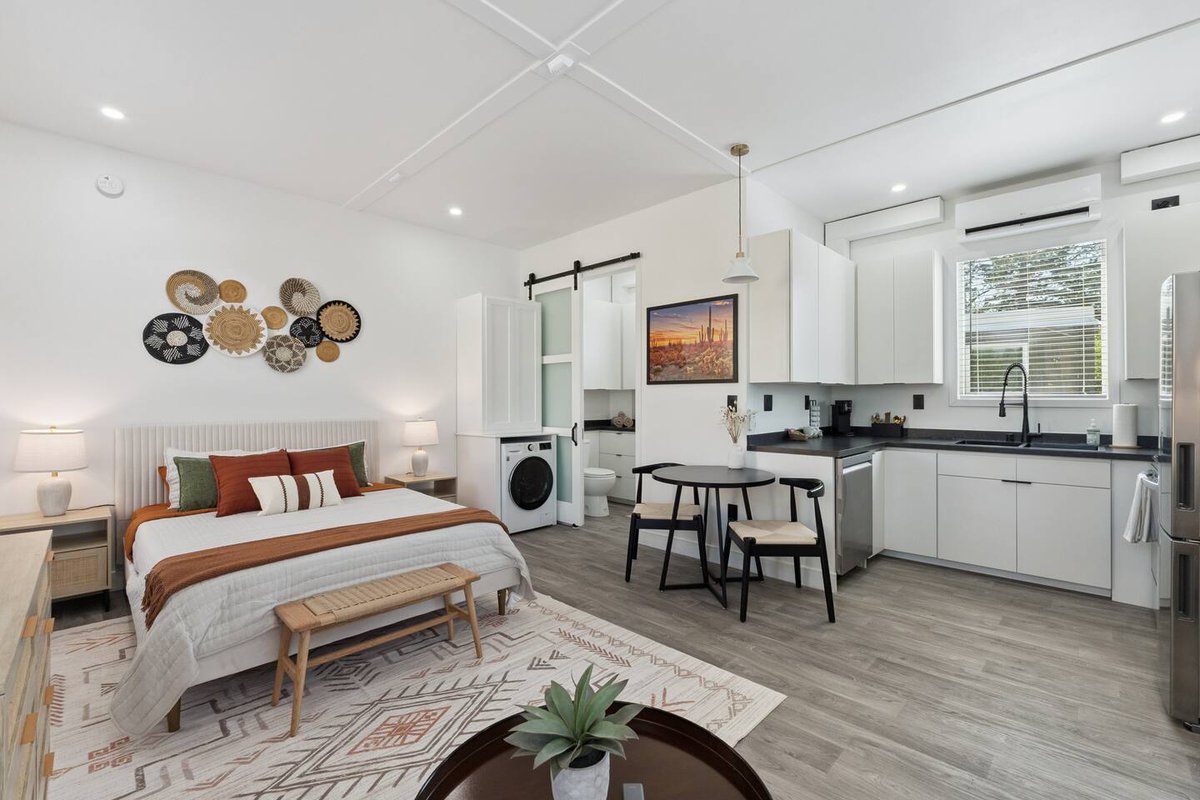 StayPasadera's tweet photo. Meet Lake Powell — Casita 11 at Pasadera, in Aegean Teal. 361 sq ft, sleeps 3, full kitchen, in-unit laundry, private patio. One of 12 @boxabl casitas, all twelve now open. 10 min south of OSU. → https://t.co/H5XWe8FCgH #Stillwater https://t.co/HpZ7YZoMb7