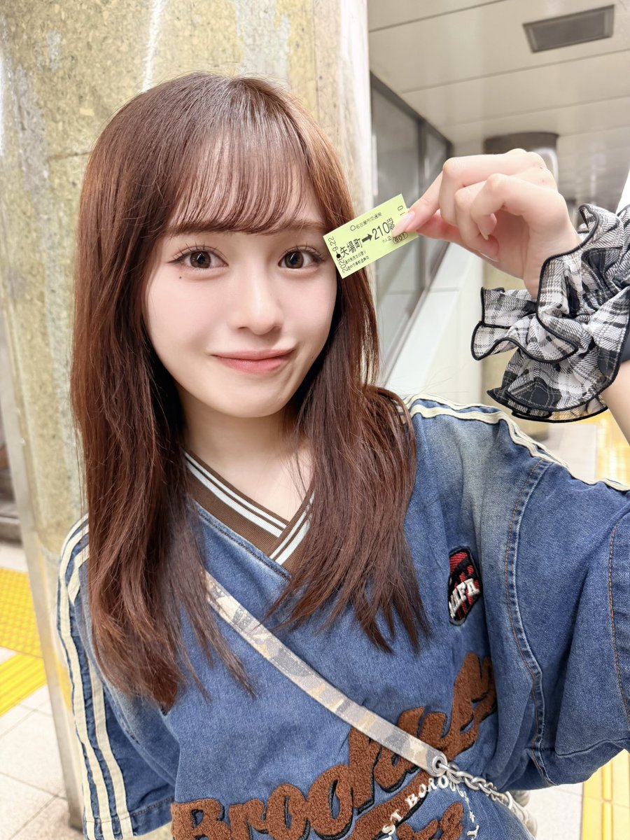 AyaEmori_BOX's tweet photo. 愛知まで往復9時間程ドライブで運転をして、せっかくだからと電車にも乗った1日だった🚃

充実してた🎟✨️

というわけで眠る💤
おやすみなさい(:3[____] https://t.co/cnqRqMHOXU