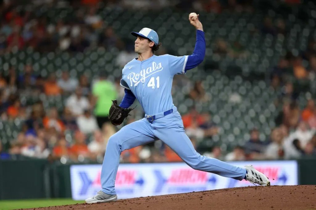 BMRReviews's tweet photo. ⚾ MLB Pick for Tuesday ⚾

We break down the pitching matchup between Anthony Kay and Daniel Lynch IV for White Sox vs. Royals.

Lock in expert picks before first pitch 👇
https://t.co/AtMpcPnzSX

#MLB #WhiteSox #Royals #SportsBetting #GamblingX https://t.co/Nz2Yhtl5e8