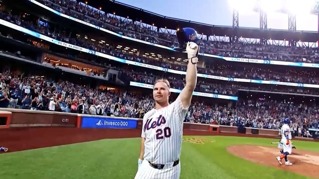 SleeperMets's tweet photo. INSANE. 

Former Mets 1B Pete Alonso is the first player in MLB history to hit 40 or more home runs in his first season with a team in both the National League and the American League. https://t.co/5NAoS1JzaZ