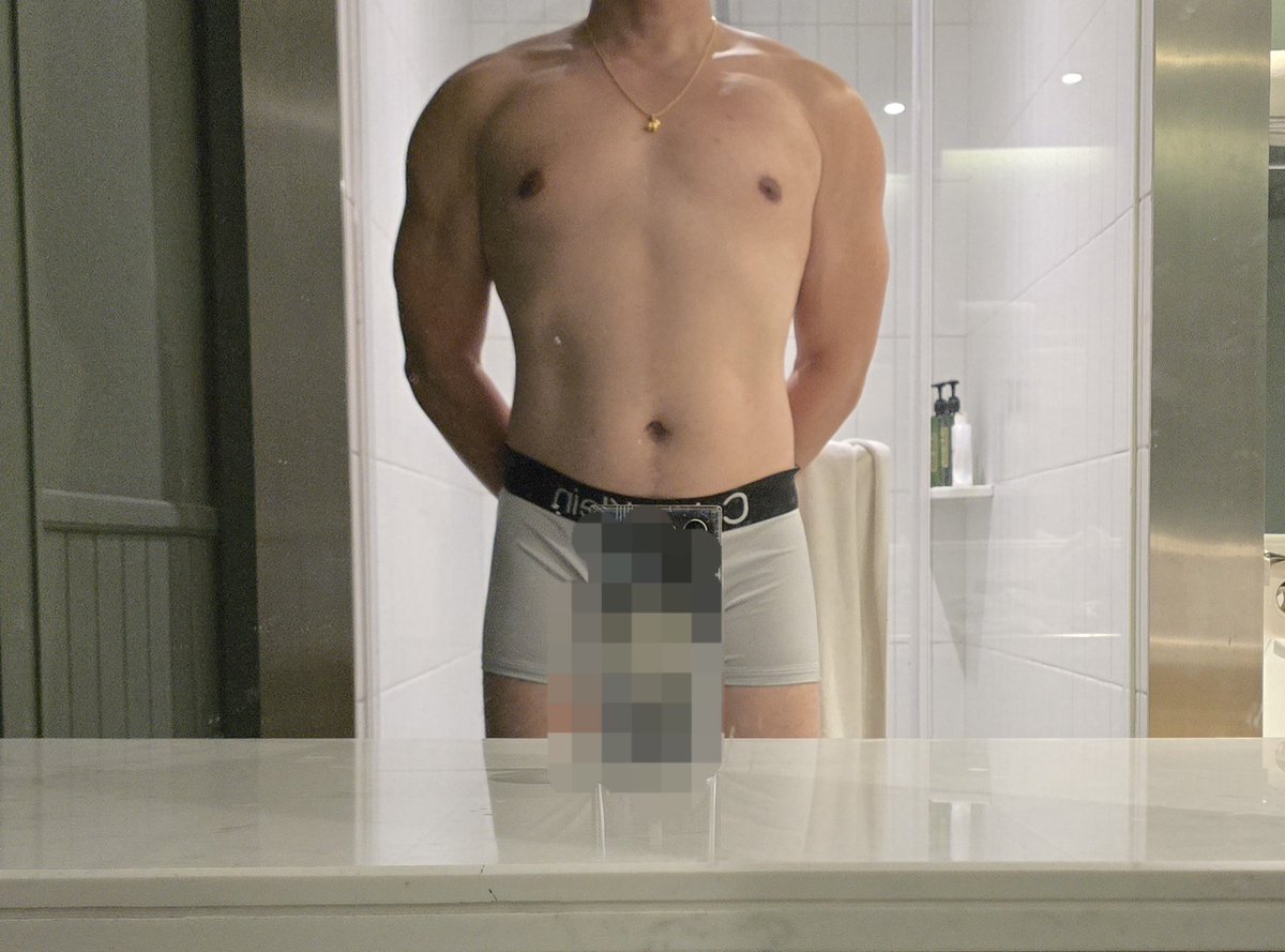 wishcometrue90's tweet photo. Good nite Bangkok ❤️
.
.
.
.
.
#muscle #hunk #shower #asianmuscle #asiangay #LGBTQ https://t.co/bZQpCu2uBb