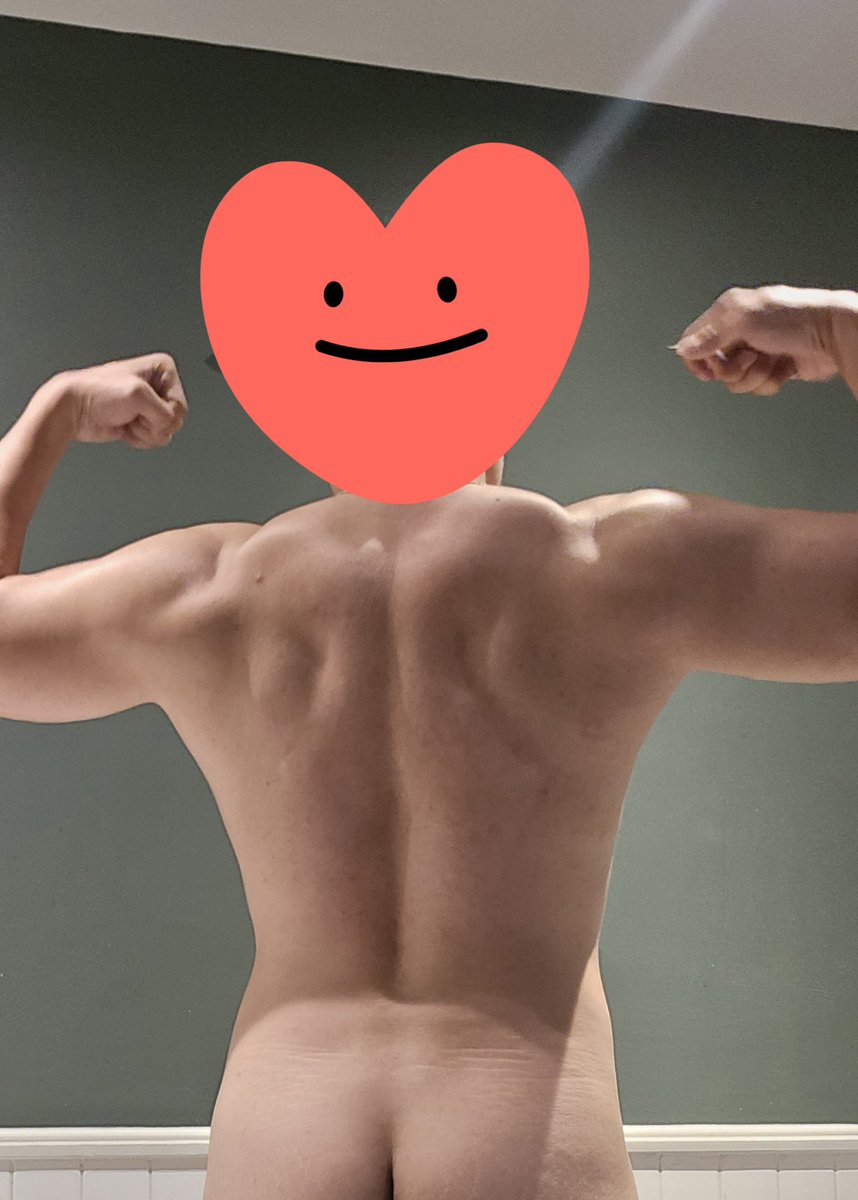 wishcometrue90's tweet photo. Good nite Bangkok ❤️
.
.
.
.
.
#muscle #hunk #shower #asianmuscle #asiangay #LGBTQ https://t.co/bZQpCu2uBb