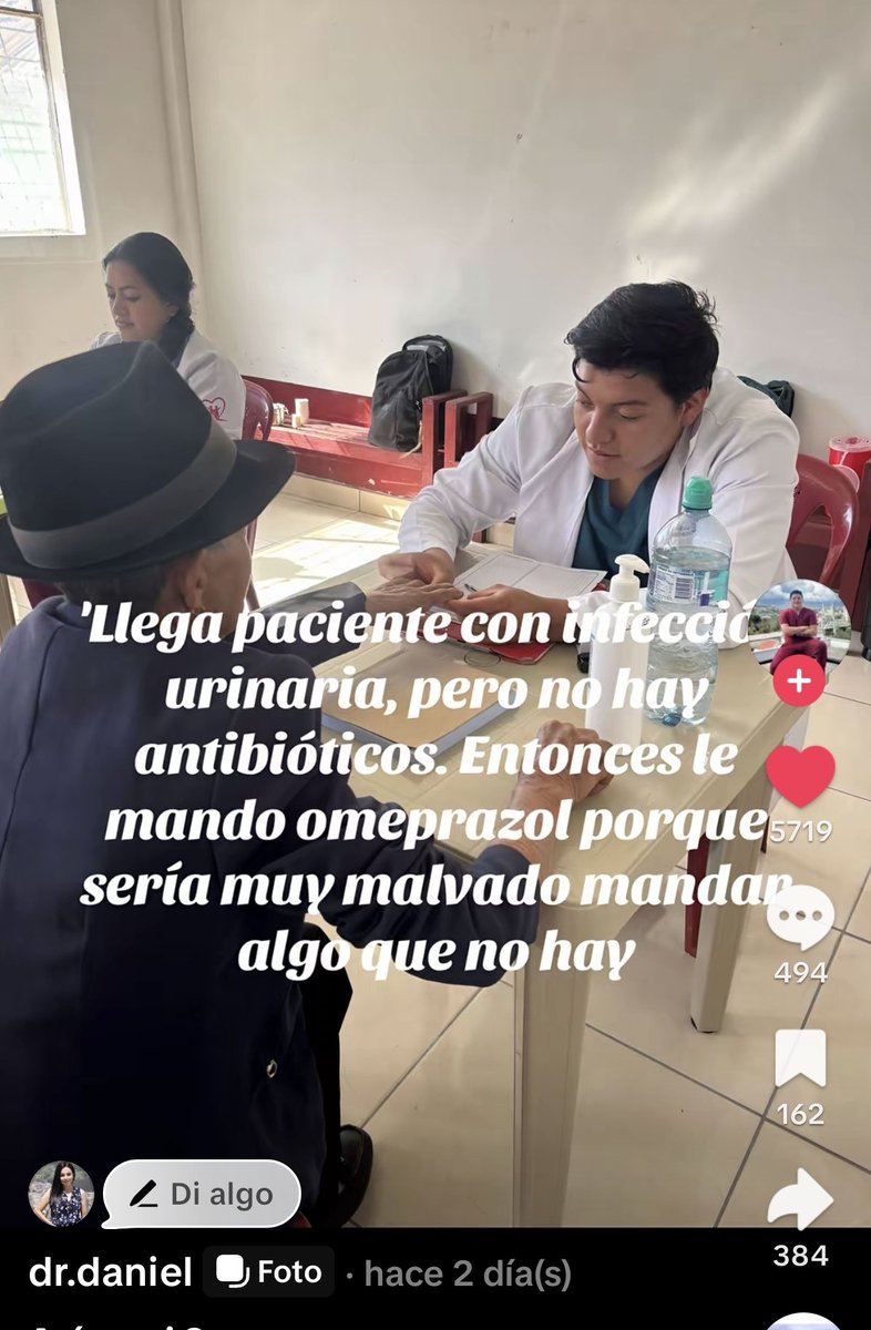 ElenaDeQuito's tweet photo. Vayan a tiktok a ver cómo los médicos ecuatorianos se burlan de la ignorancia de Daniel Noboa 🤭 https://t.co/wyihl0jj0w