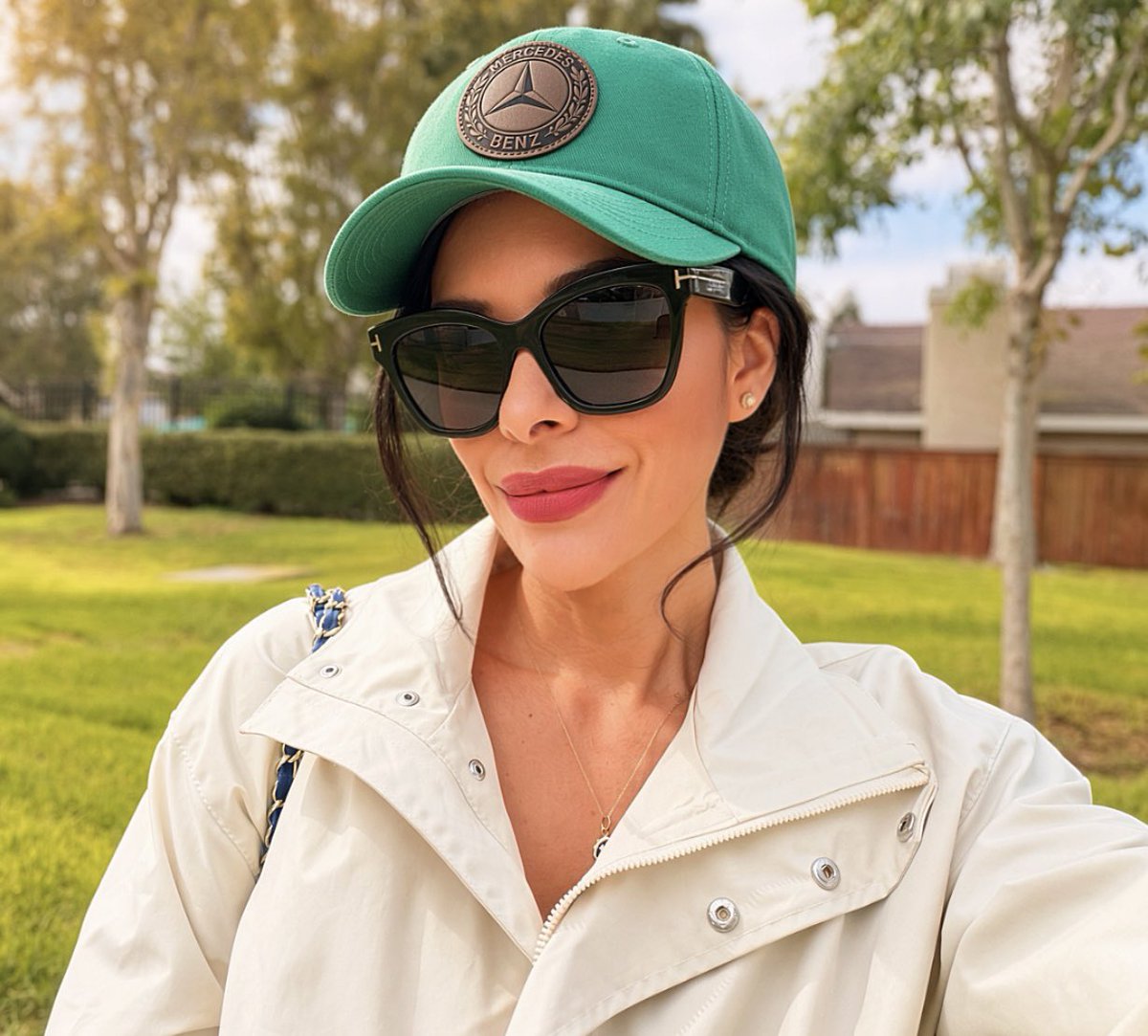 CryptoEmpressX's tweet photo. Good morning Friends!
Happy Taco Tuesday 🌮
Hope you all have an incredible day.

Remember: Move with intention. Give your best, release the rest, and let your determination speak louder than your doubts. 💚
Thank you @MercedesBenz for my new hat. Love my 🎁🧢 https://t.co/YaHzh13Drc