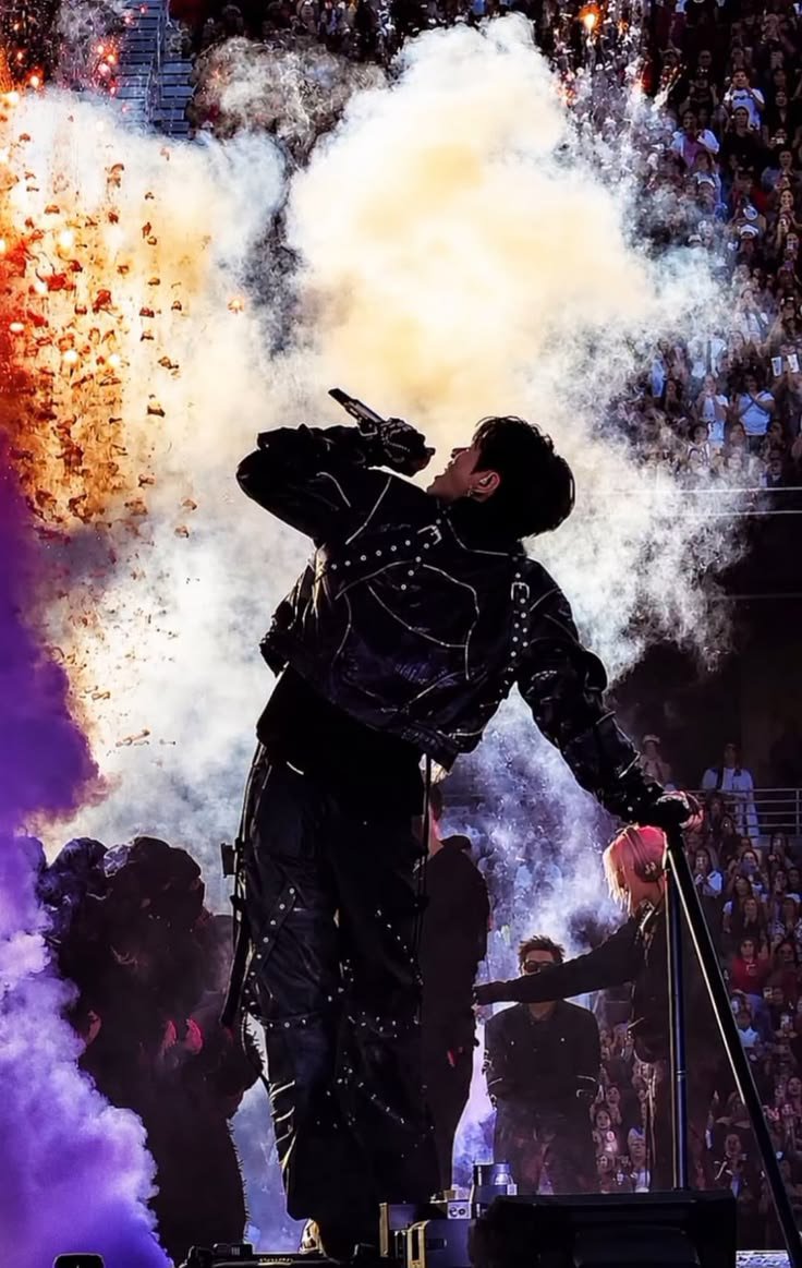 jjkxcll's tweet photo. on fireee.... https://t.co/DOExO5F7hB