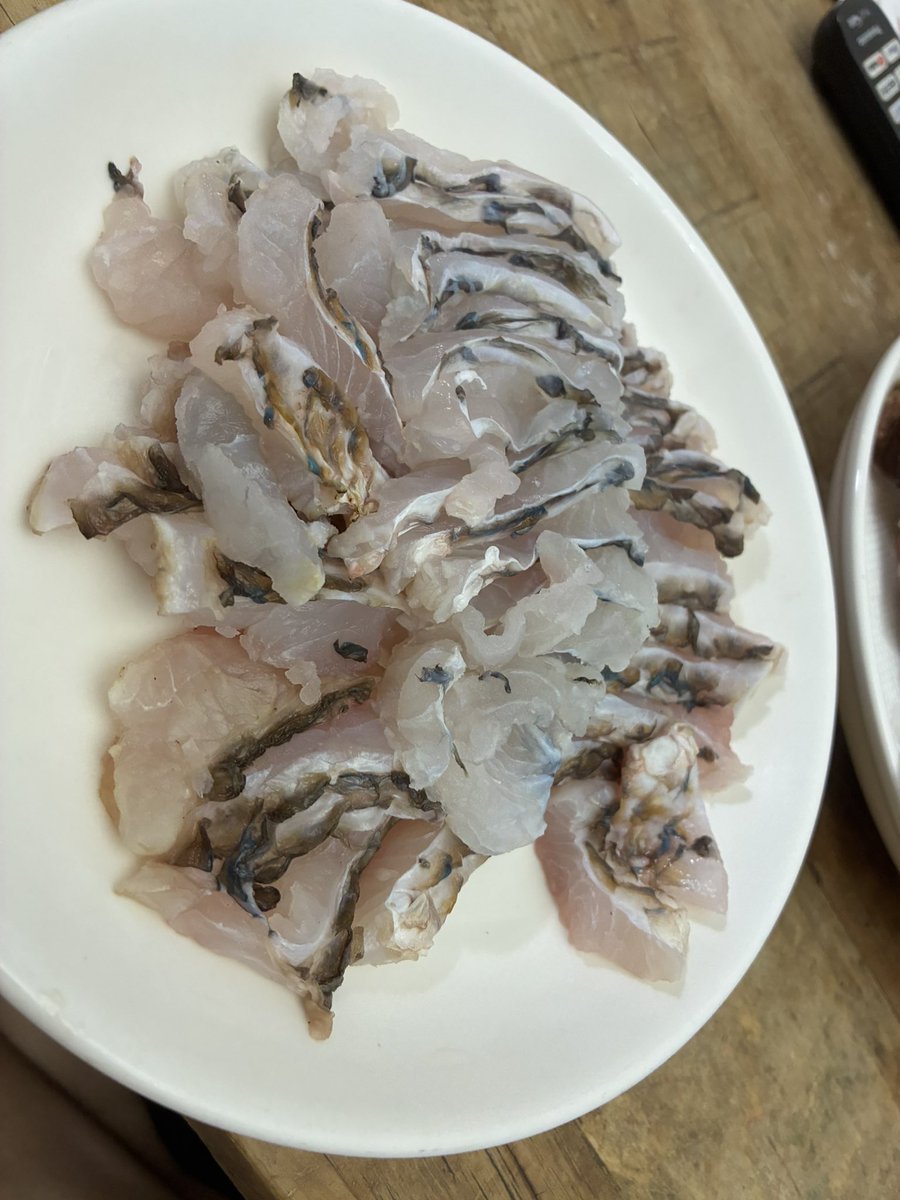 Zu7Nyx's tweet photo. 初めて魚捌いたー！
なかなかに上出来じゃない？ https://t.co/5RIDuJrNl8