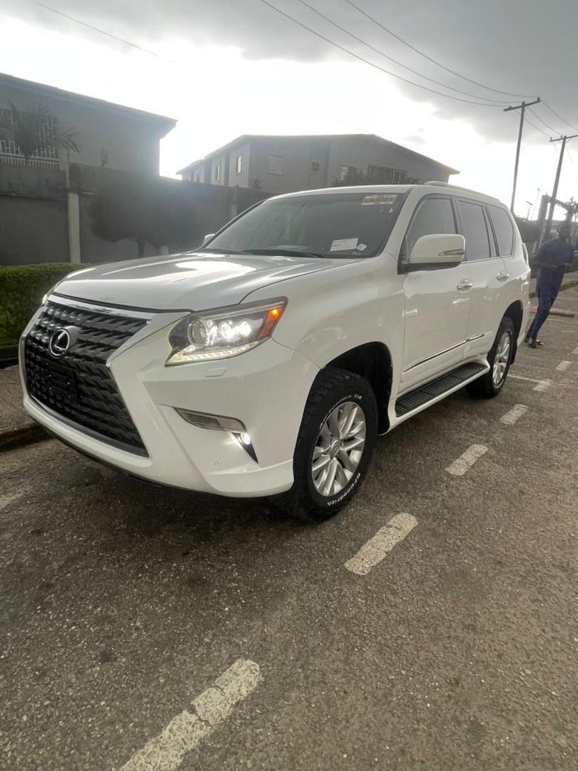 holaibra's tweet photo. 🔥 2016 LEXUS GX 460 FOR SALE 🔥

If you’re looking for a proper luxury SUV that combines comfort, durability and road presence, this is worth checking out.

💰 ₦40M (Negotiable)
📍 Lagos https://t.co/rCKvFiLelW