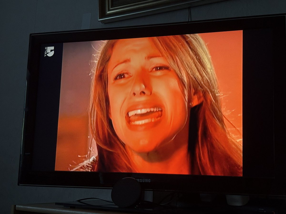 Alexslider's tweet photo. Damit endet #Sliders auf Tele 5. 🥺

Ab morgen läuft dann #StargateAtlantis auf dem Sendeplatz. https://t.co/HxyGY00uDB
