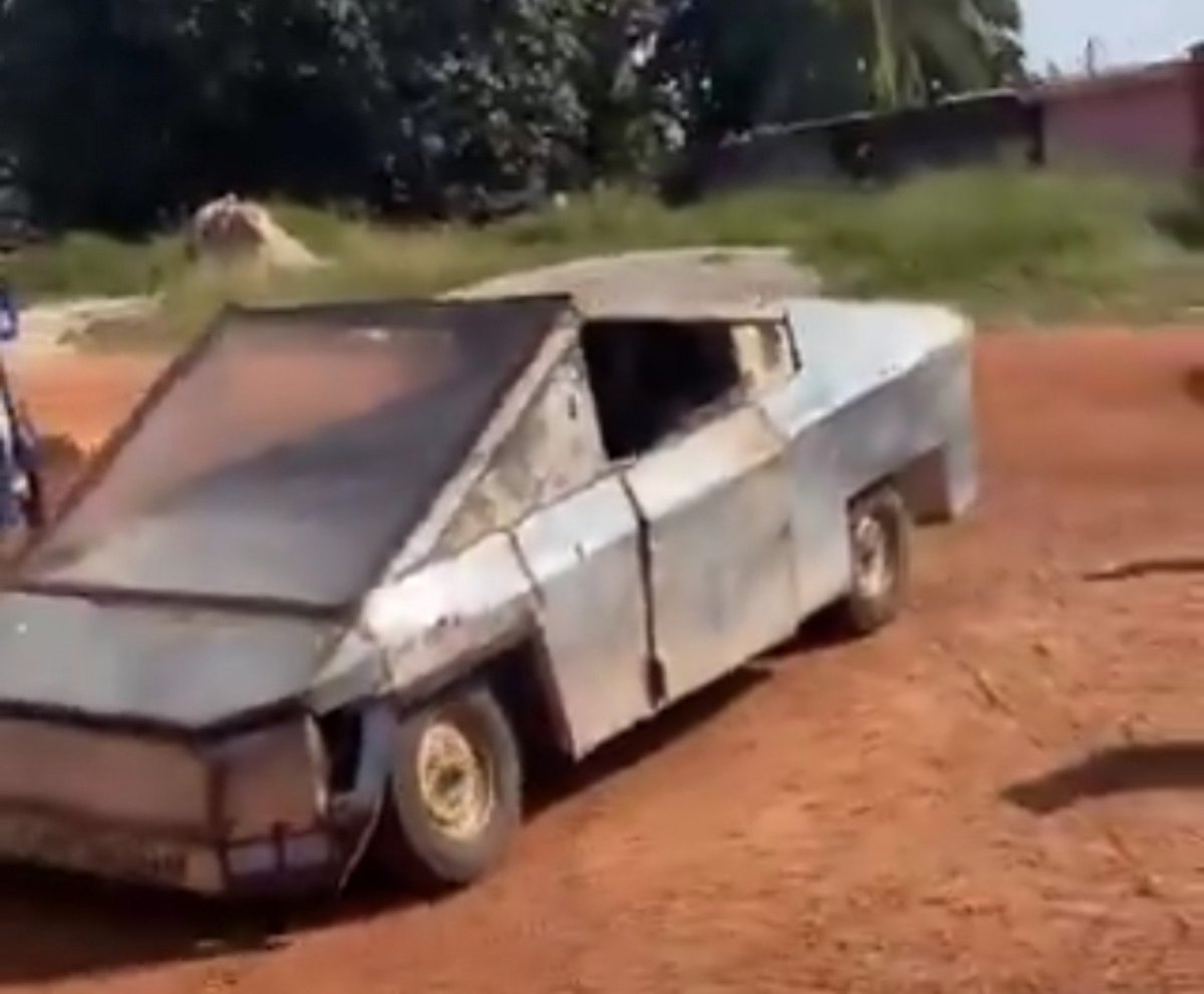 AfricaFirsts's tweet photo. A Tesla Cybertruck modelled by a secondary school student sowhere in Africa. https://t.co/1Iq80VsRLh