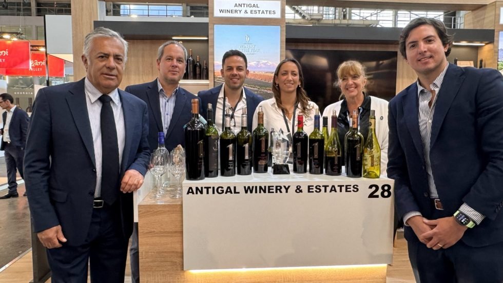 promendoza's tweet photo. 🇫🇷🍷 Wine Paris 2027 y acciones comerciales en Europa: una oportunidad estratégica para las bodegas de Mendoza https://t.co/lq35gJuktt https://t.co/ZKt2B7OPZk