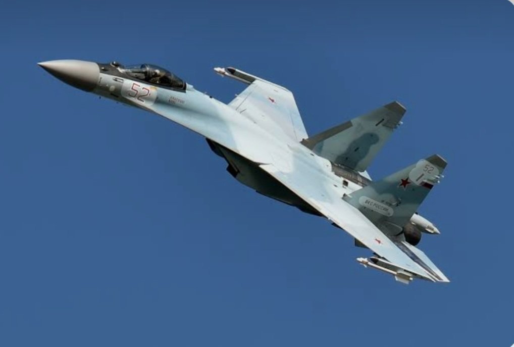 KIVUNEW12's tweet photo. 🔴 MINEMBWE: Indege ya Sukhoi ya FARDC yongeye kugaragara mu kirere
Ku wa 22/09/2026, indege ya Sukhoi bivugwa ko ari iya FARDC yongeye kugaragara mu kirere cya Minembwe, muri Kivu y’Amajyepfo.

Ibi bibaye mu gihe umutekano ukomeje kuba mubi muri ako gace. 

KIVU NEW https://t.co/kQAnYcnnY0