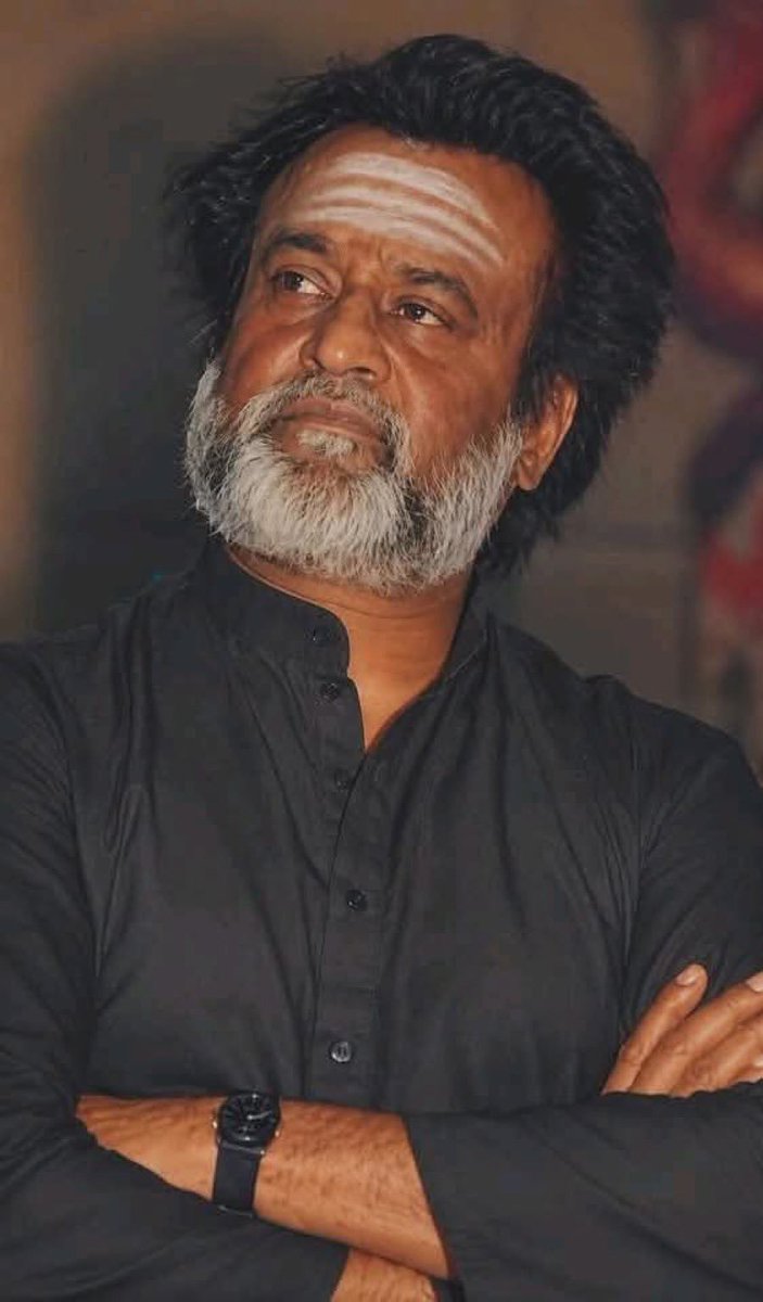 thalaivar75's tweet photo. 75 வயசுல என் #Thalaivar இன்னும் தன்னை வாழ வைத்த மக்களுக்காக நடிச்சு சந்தோச படுத்திட்டு இருக்கார்..
அவரை கேலி செய்யும் வீணா போன மடையர்கள் அந்த வயதுவரை இருப்பார்களா..இருந்தாலும் அவர்களால் இப்படி நடித்து அனைவரையும் கவர முடியுமா..
தலைவா உண்மையில் நீங்க ஒரு அதிசயம் 🙏😍😍😍

#ThalaivarNirandharam #ThalaivarForLife #Superstar #Rajinikanth