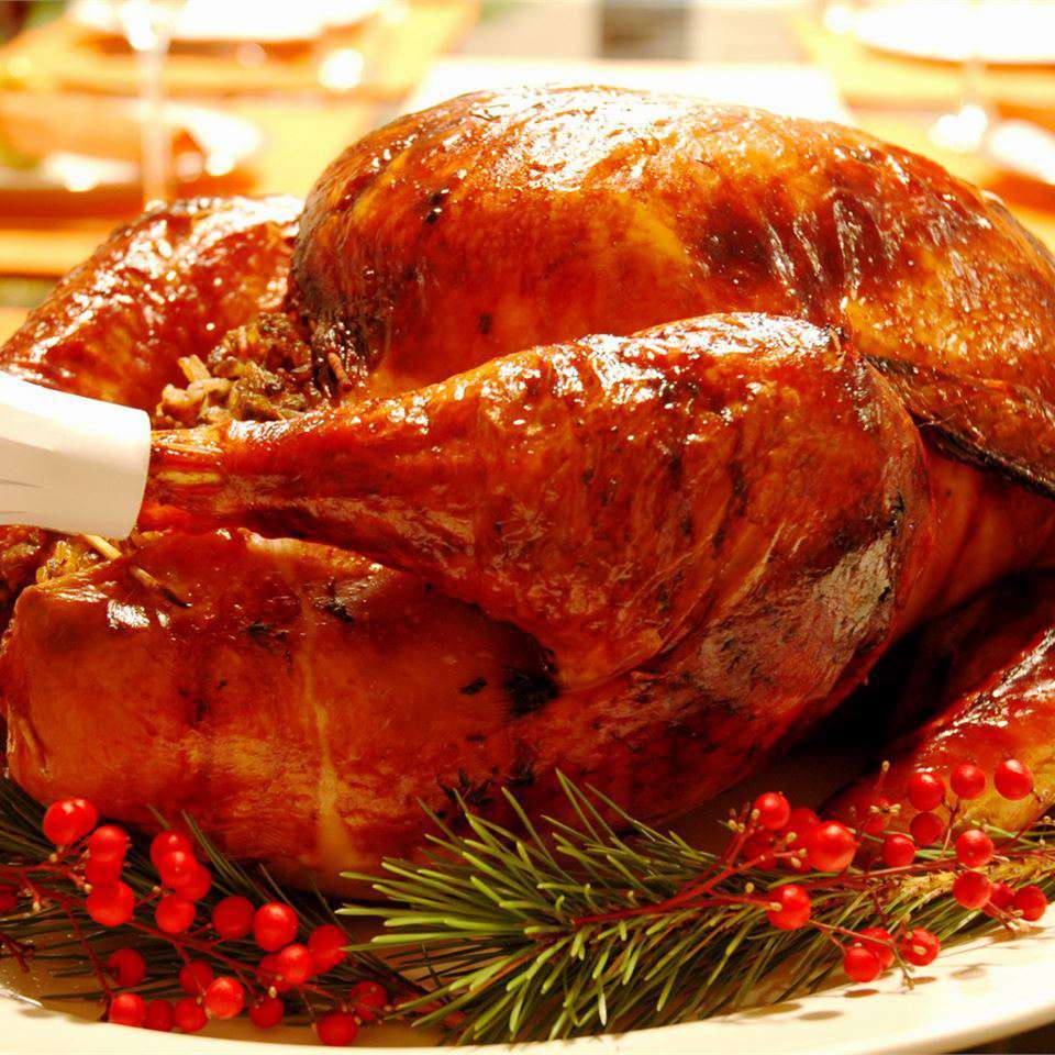 RezaRomadhon2's tweet photo. Thanksgiving just got way more delicious! Our holiday special turkey platter with maple-glazed veggies is here to warm your table. Limited stock—grab yours today! https://t.co/fYdmJWBOgq
