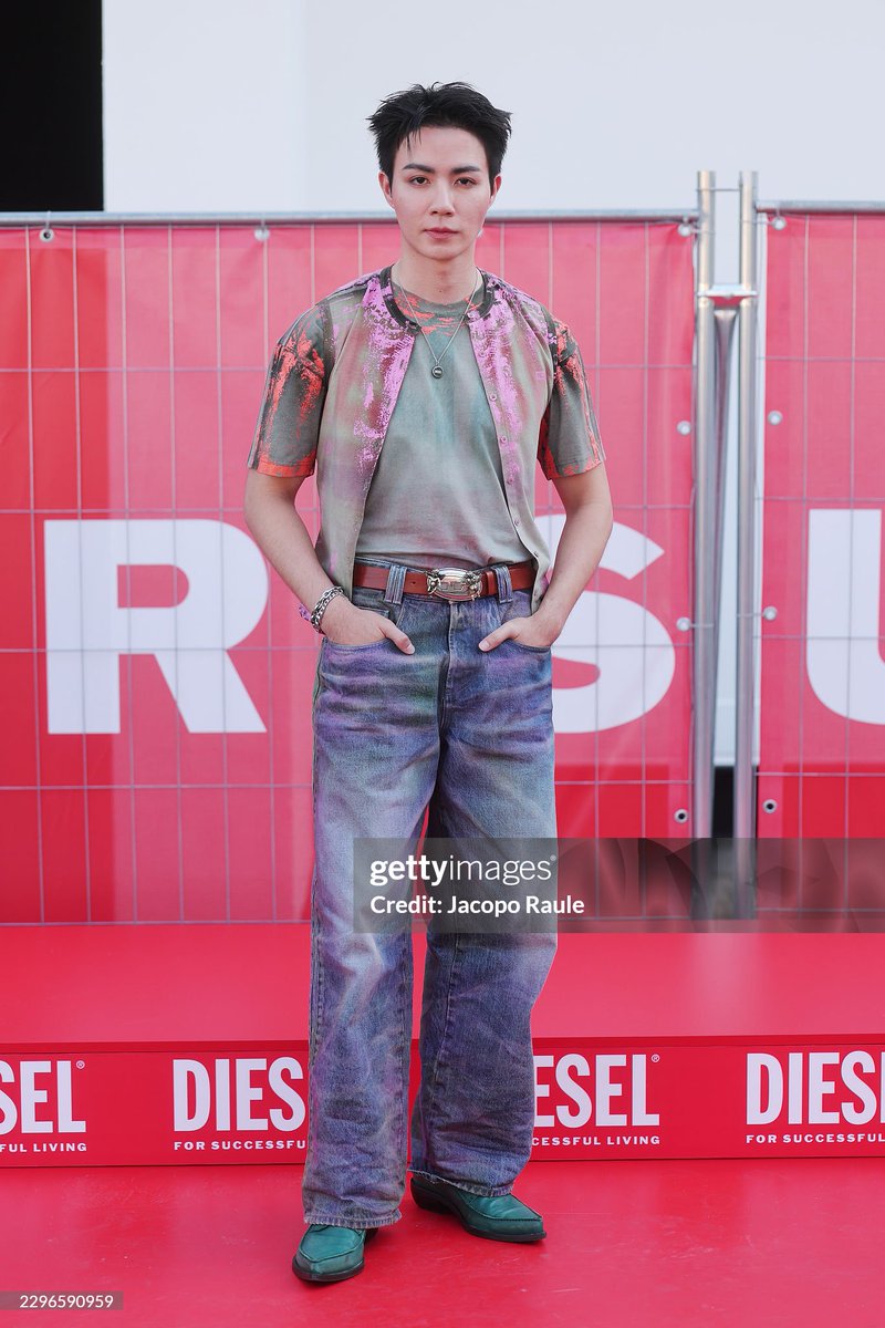 knkyt_'s tweet photo. รูปจาก getty ทยอยมาแน้ว 🤩

ZEE PRUK MFW 2027 
#DIESELxZEEPRUK 
#DieselSS27 #ForSuccessfulLiving

@DIESEL #DIESEL
@zee_pruk #ZeePruk https://t.co/U9WQqjyOme