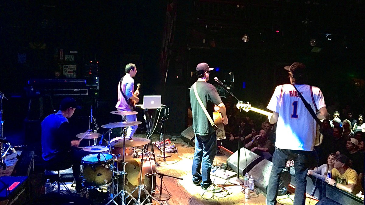 headshineband's tweet photo. I’m singing to help families in need of food &amp; water with Surfaid 🌊🌎🎵🤙🏼 Join us to win a vip meet &amp; greet at Headshine’s concert Oct 2 at House of Blues Anaheim by donating 💙🫶🏻 If you’d like us to sing near you too, grab our new album Best We’ll Ever Find 🚌💨🔥🎵🎸🥁✌🏼 https://t.co/iYV8McV6S0