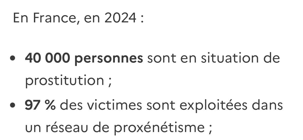 _kittymoony's tweet photo. Vous être là vous vendez la prostitution comme le moove stylé du siècle alors que vous n’avez jamais mis un seul pied dans les bottes de toutes ses femmes. https://t.co/SVkqLXlR6P