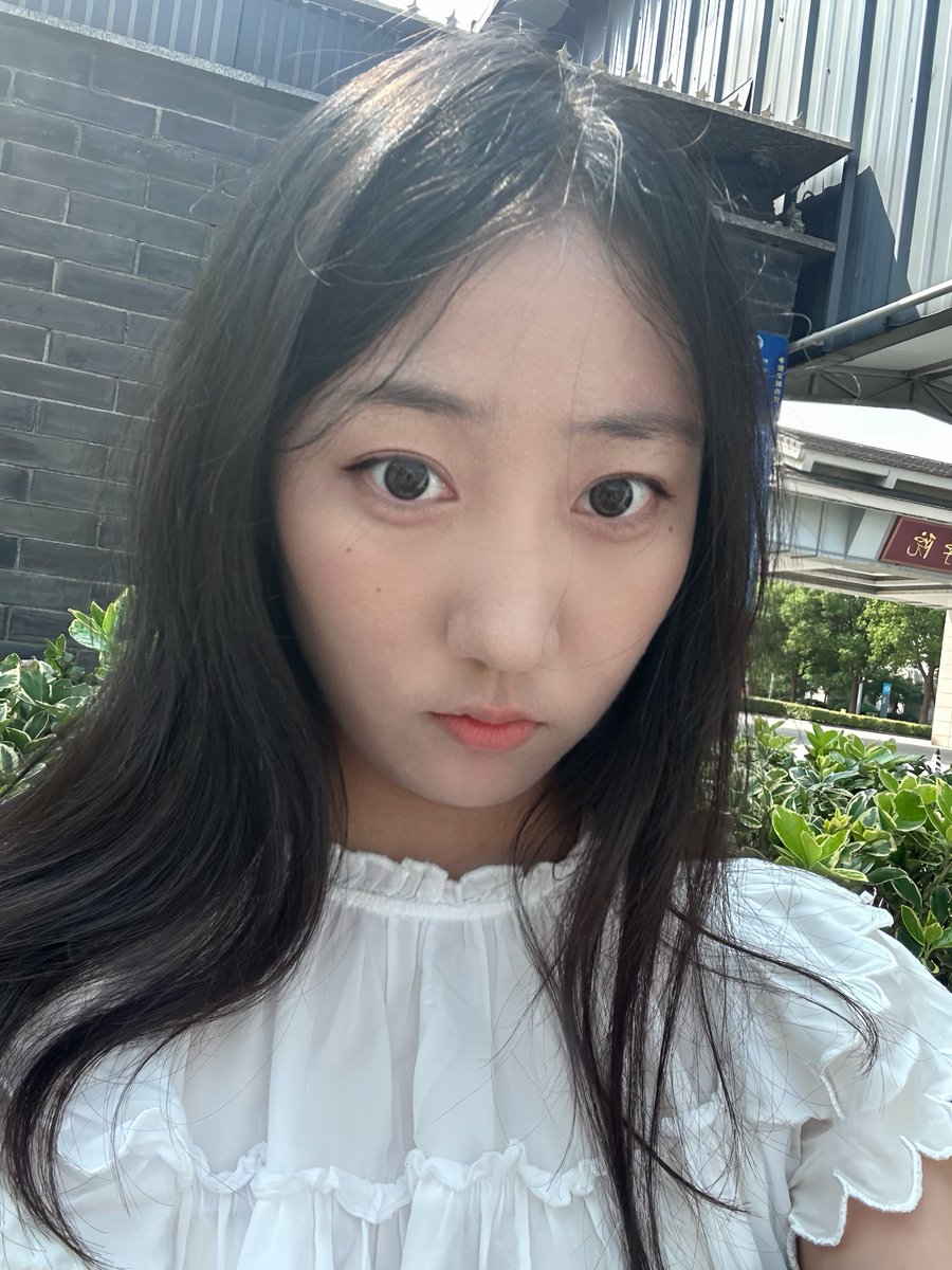 Eirabcd's tweet photo. 好累，要是每天都开开心心就好了 https://t.co/ApZMAkN5An