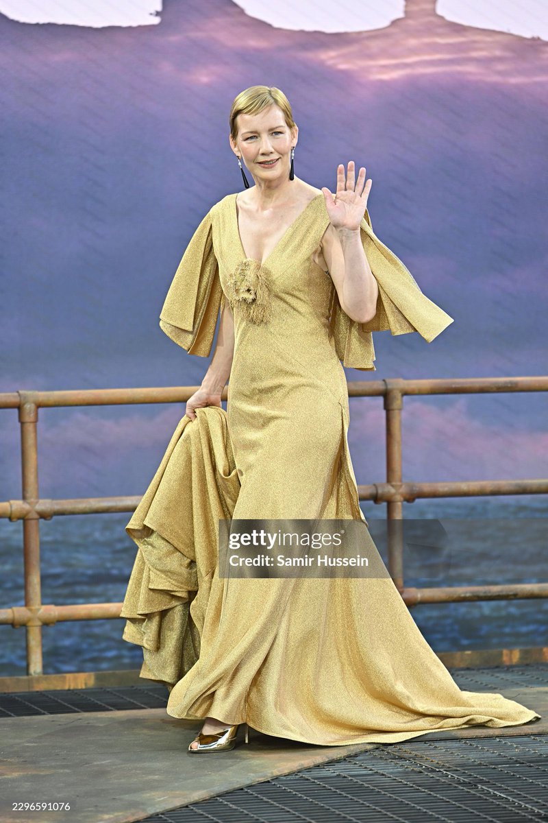 hullerupdates's tweet photo. Digger World Premiere in London. 

📸 Getty Images https://t.co/9C2OenfP5m
