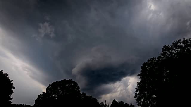 LilyStacketczx's tweet photo. Let the storm rage https://t.co/sn72zCRVZM