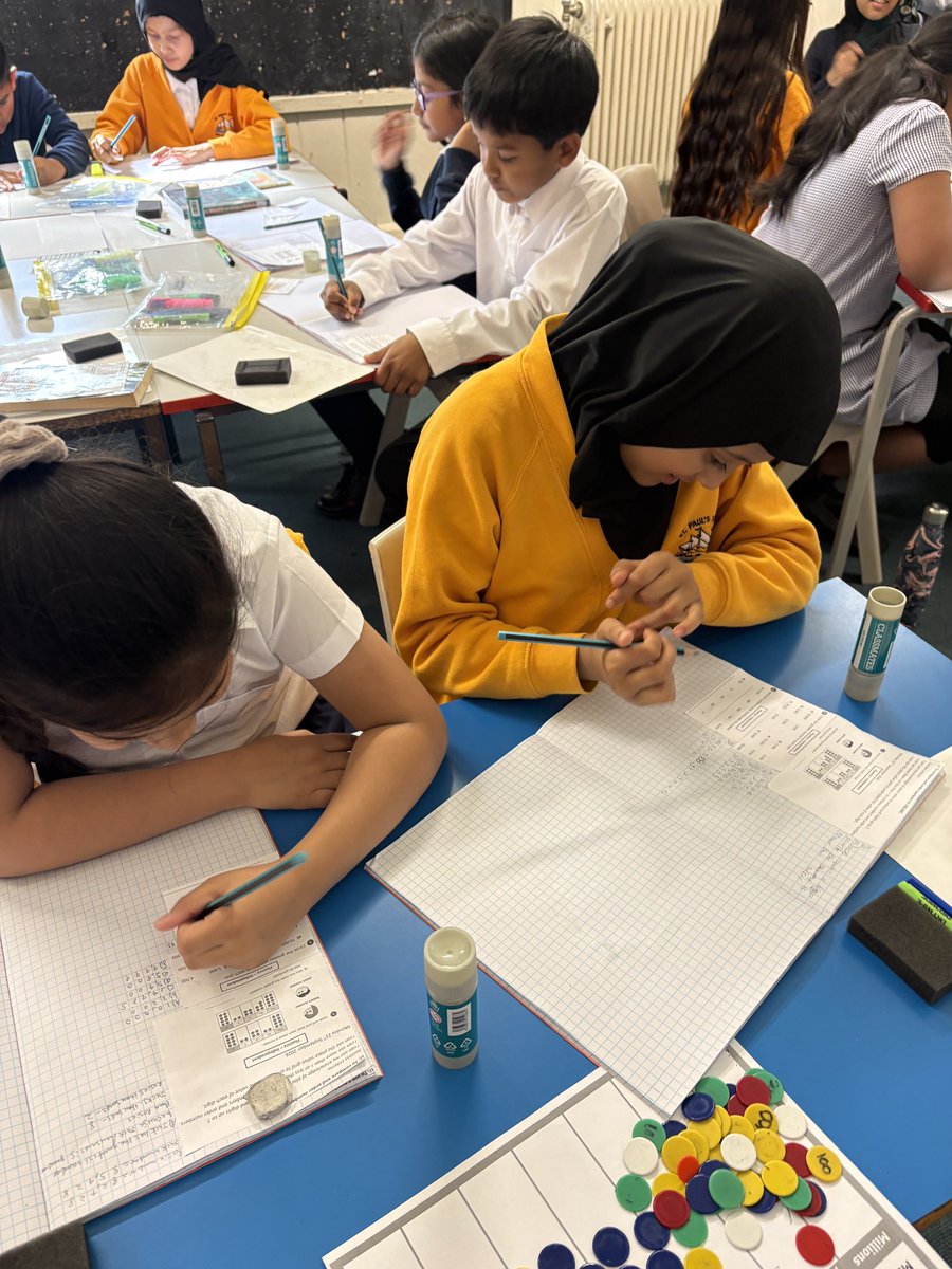 StPaulsCESchool's tweet photo. Another great day of learning all through our school! The children are engaged and happy! And more work for our Golden Book! #primary #KS2 #KS1 #earlyyears #nursery #reception https://t.co/1OfUUL6buo