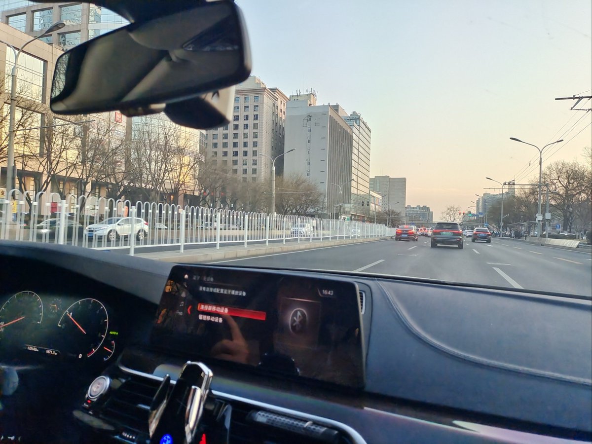 BenMulvanekfvy's tweet photo. Just nailed my first parallel parking on the first try today! Feels like a tiny victory that’s way more exciting than it should be  #learntodrive #drivinglesson https://t.co/XaNKD0IN1f