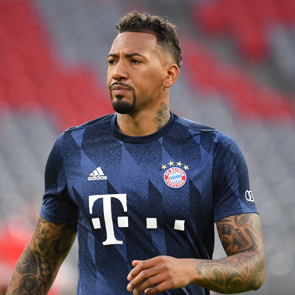 bpthaber's tweet photo. Jerome Boateng, Trabzonspor'un yeni yardımcı antrenörü oldu.

— Hafta sonu Trabzon'a gelerek Thomas Reis'in ekibine katılacak. (HT Spor) https://t.co/8u5xDJslrP