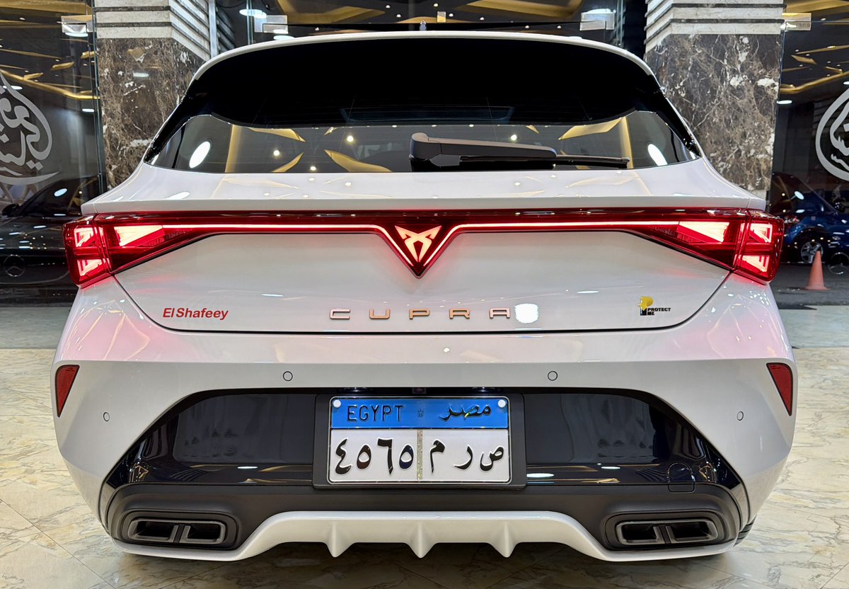 Auto_Elshafeey's tweet photo. #SEAT  LEON  CUPRA
1400cc 150HP . ModeI:2026
19.000K.m . Portect me 
3 Years licenses . Like Zerooo
Mobile 01006787668 _ 01060005440 https://t.co/eKbDlalDkm