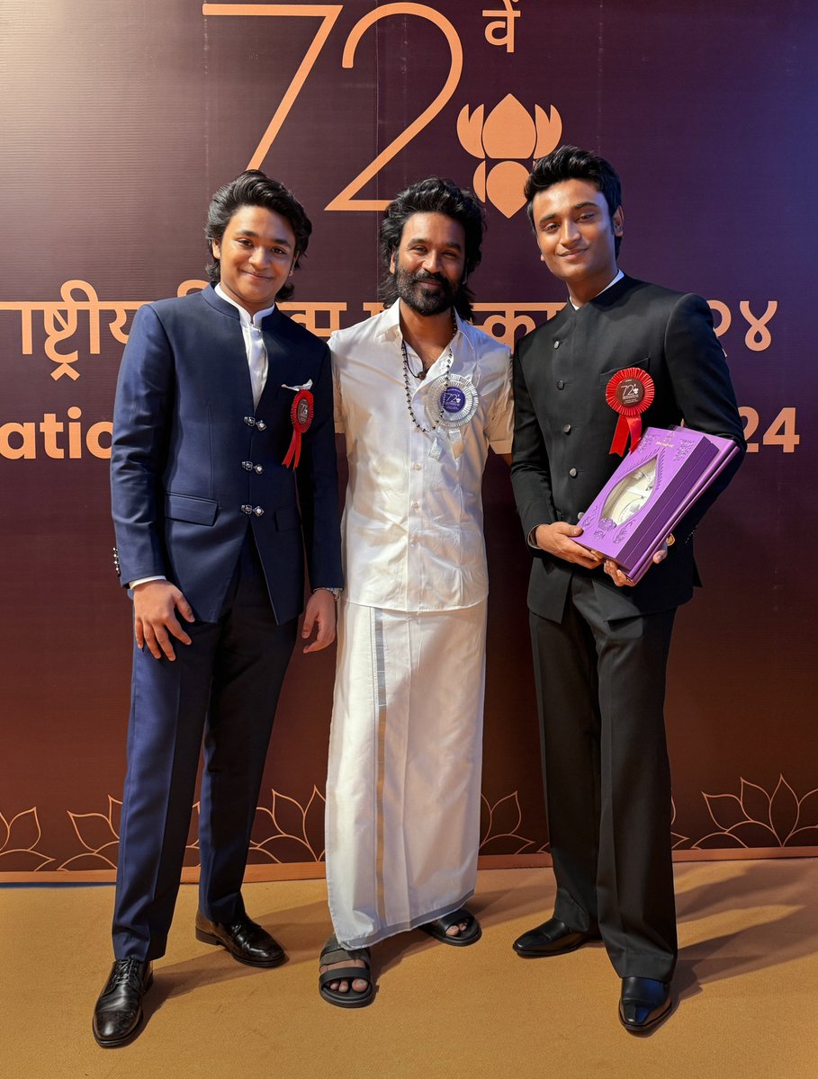 Harish_Dfan's tweet photo. D insta post 😍❤️❤️

#OM I @dhanushkraja 🤍 https://t.co/P60fa4NdIN
