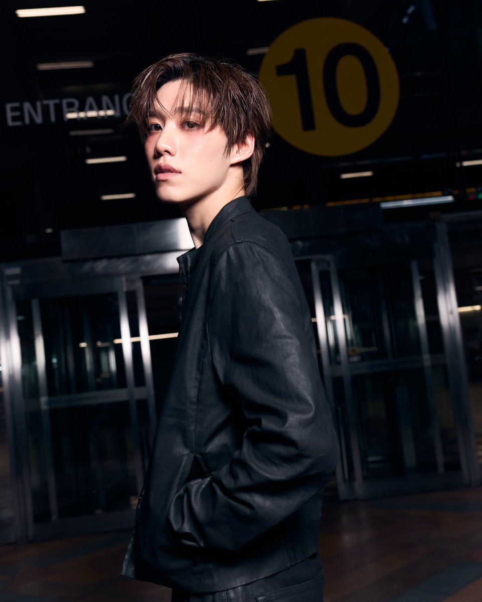 eleva_official's tweet photo. ส่องลุค AIRPORT LOOK ALL BLACK สุดเท่ “พีพี กฤษฏ์” Gucci Ambassador เตรียมบินลัดฟ้าสู่ Milan Fashion Week เพื่อเข้าร่วมชม Gucci SS27 Showในวันศุกร์ที่ 25 กันยายน 19.00 น. ตามเวลาประเทศไทย

#GUCCISS27xPPKRIT
#PPKritt @ppkritt
#Gucci @gucci
#ÉLEVA https://t.co/28qfZhvL9y