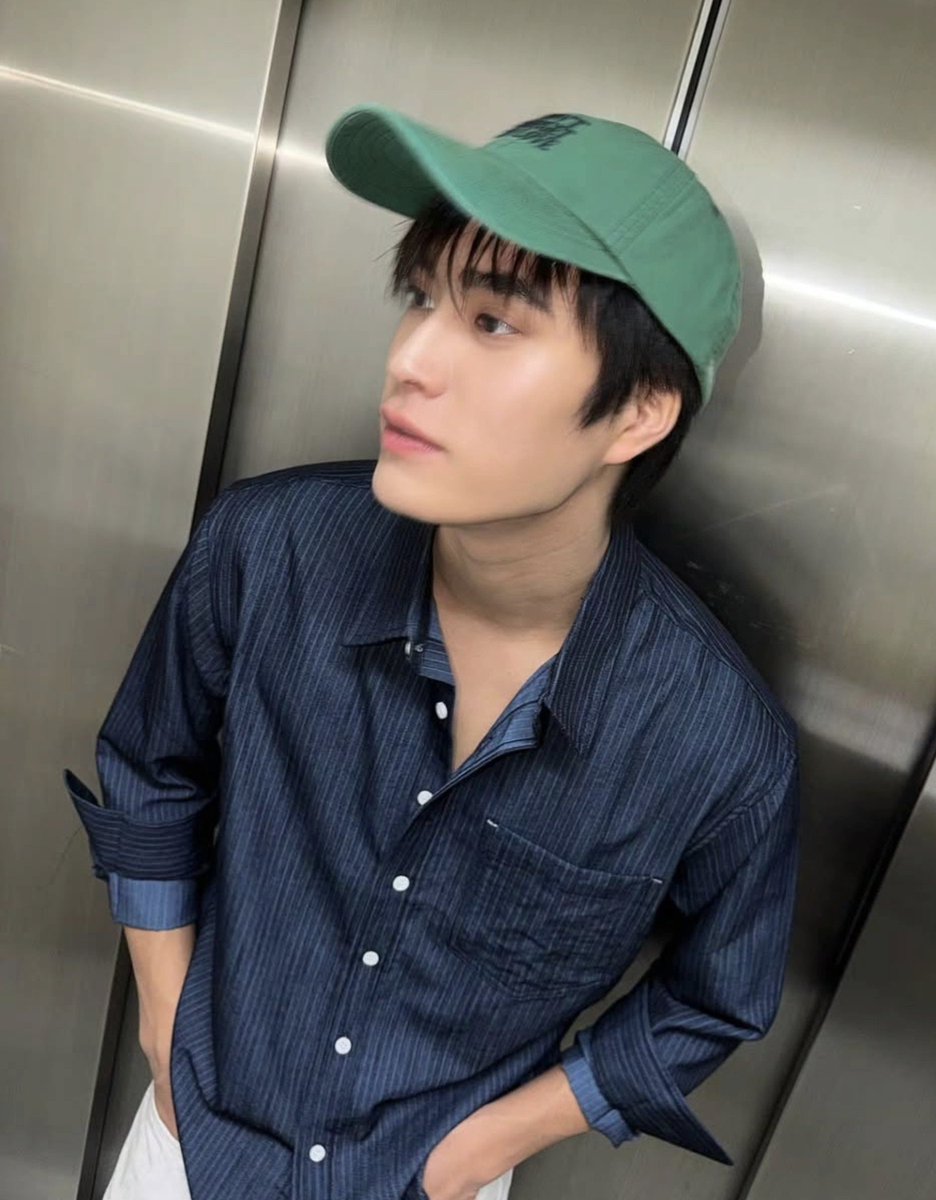 nox2perrr's tweet photo. จะ 2027 แล้ว พี่ถาสนใจอะไรแบบนี้มั้ยคะ¡~¡ https://t.co/1O7KmxwIUG