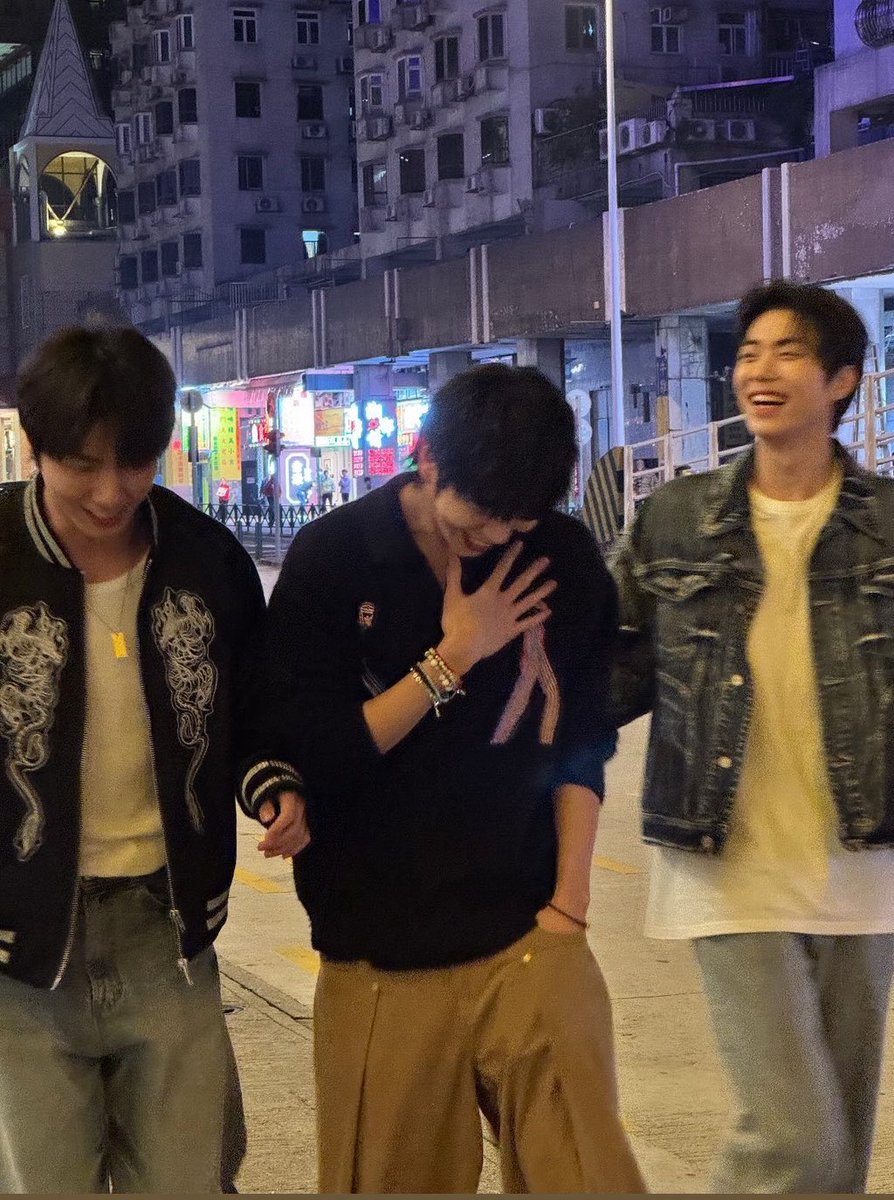 bemyluv___'s tweet photo. 무떡밥으로 퍽퍽해뒤지기 직전일 때 이 모든 귀중한 사진 올랴준 이는 연우 뿐이었음에 다시한번 고개숙여 감사의 인사를 전하게됨 https://t.co/LR9j2WA1lV