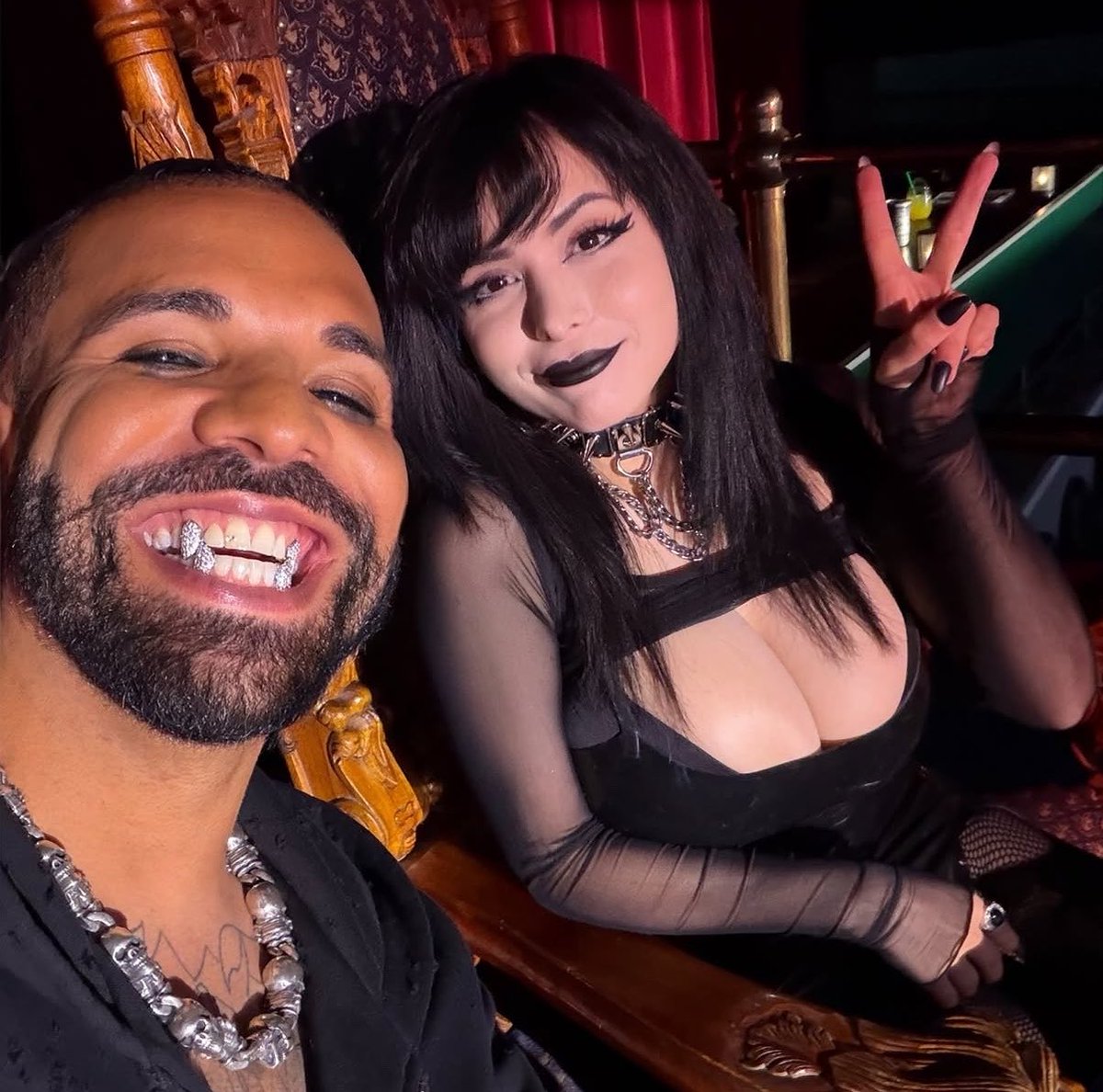 DrakeDirect tweet picture