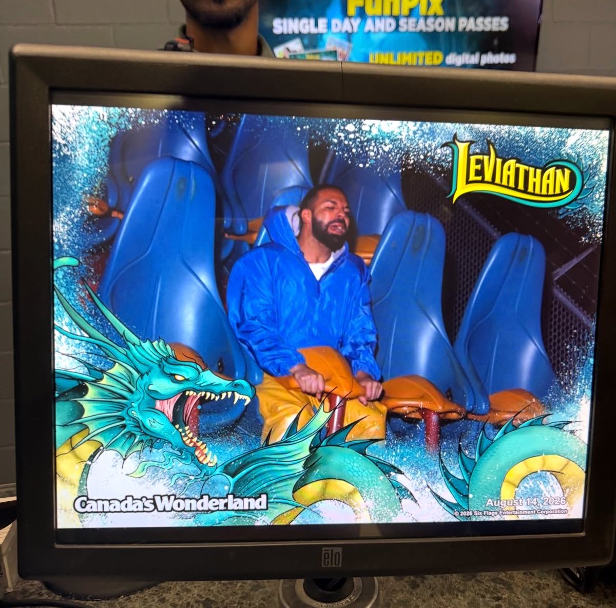 DrakeDirect tweet picture