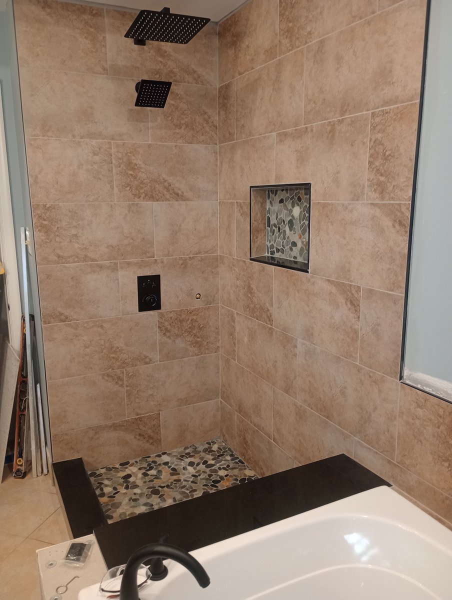 Premiumtilede's tweet photo. Monday progress check! 🔨🚿 

This shower remodel is officially underway, and we can’t wait to show you the finished transformation. 

Stay tuned for the finished reveal! 👀 

Visit our website -> https://t.co/sEsWw06sQo

#bathroom #shower #tile #remodel #luxury https://t.co/DqJDVj7QnQ