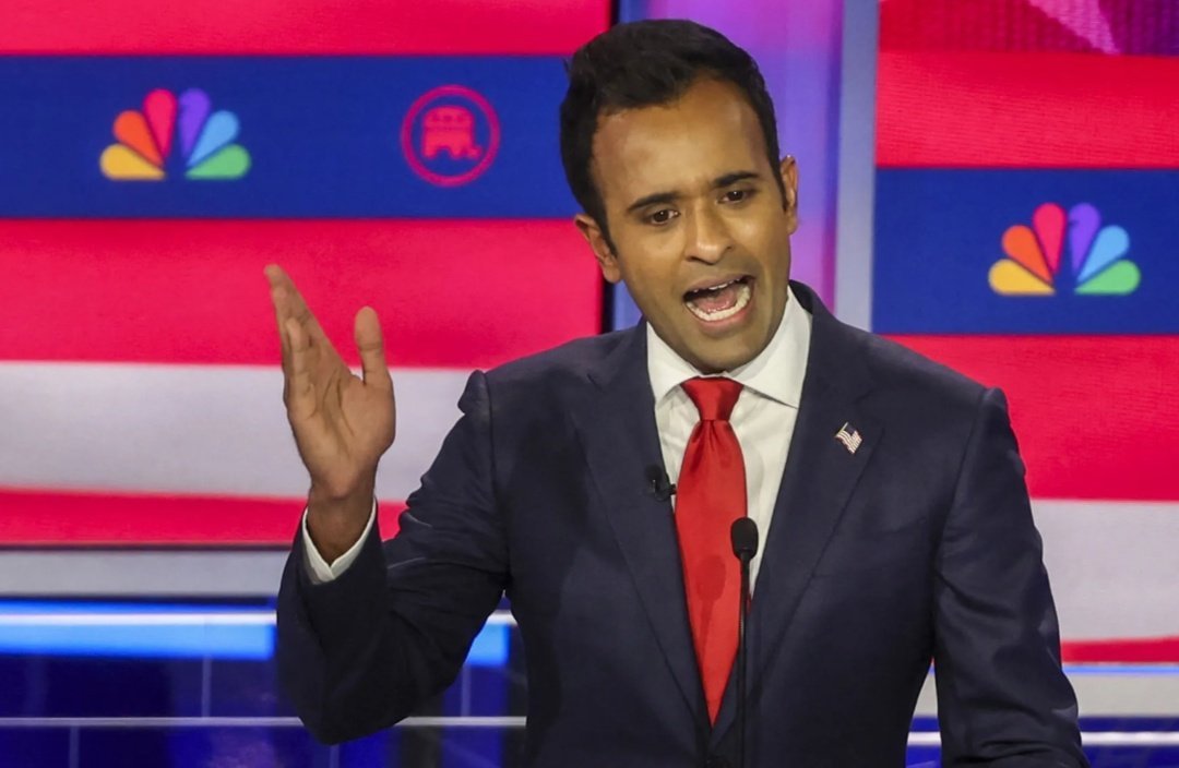 WeWillBeFree24's tweet photo. Ohio is in the middle of the biggest housing crisis in US history and Vivek wants to import 4 million people into this state. 

To hit the 15 million target (adding ~4 million), he stresses making Ohio attractive for high-skill jobs, and drawing top performers from elsewhere.

His support for merit-based legal immigration/H-1B (skilled workers).

Data center/tech expansion creating demand for "labor."  Opposes data center bans. Hyperscale data centers net 100 permanent jobs at best. 

Where are we housing 4 million more? Do you know what that will do to the cost of housing in Ohio?