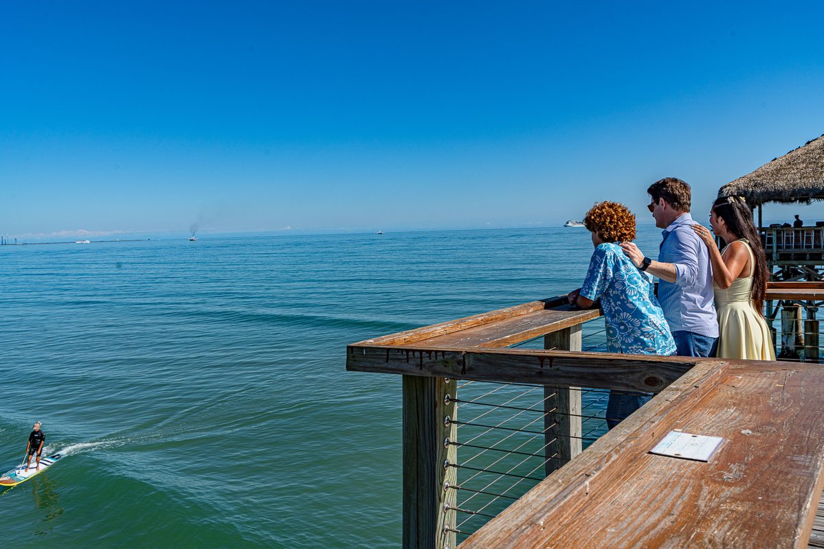 cbpier's tweet photo. It starts with a tropical cocktail in your hand, but it’s the panoramic ocean skyline that keeps you anchored at Rikki Tiki Tavern. 😍🌅

Take the wooden stroll 800 feet into the Atlantic and let the sunset do the rest. 🌊☀️
↳ https://t.co/NaFKGfecjm https://t.co/po1w30yQbq