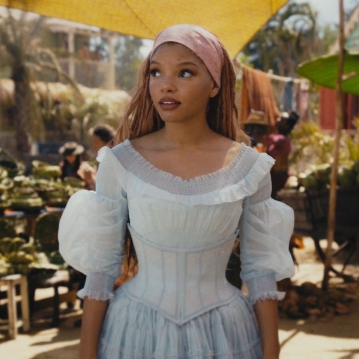 jaimeinpink's tweet photo. the live action little mermaid has some of the prettiest dresses i have ever seen…🎀🐚 such dreamy designs ♡ https://t.co/JYjNh1Hlki