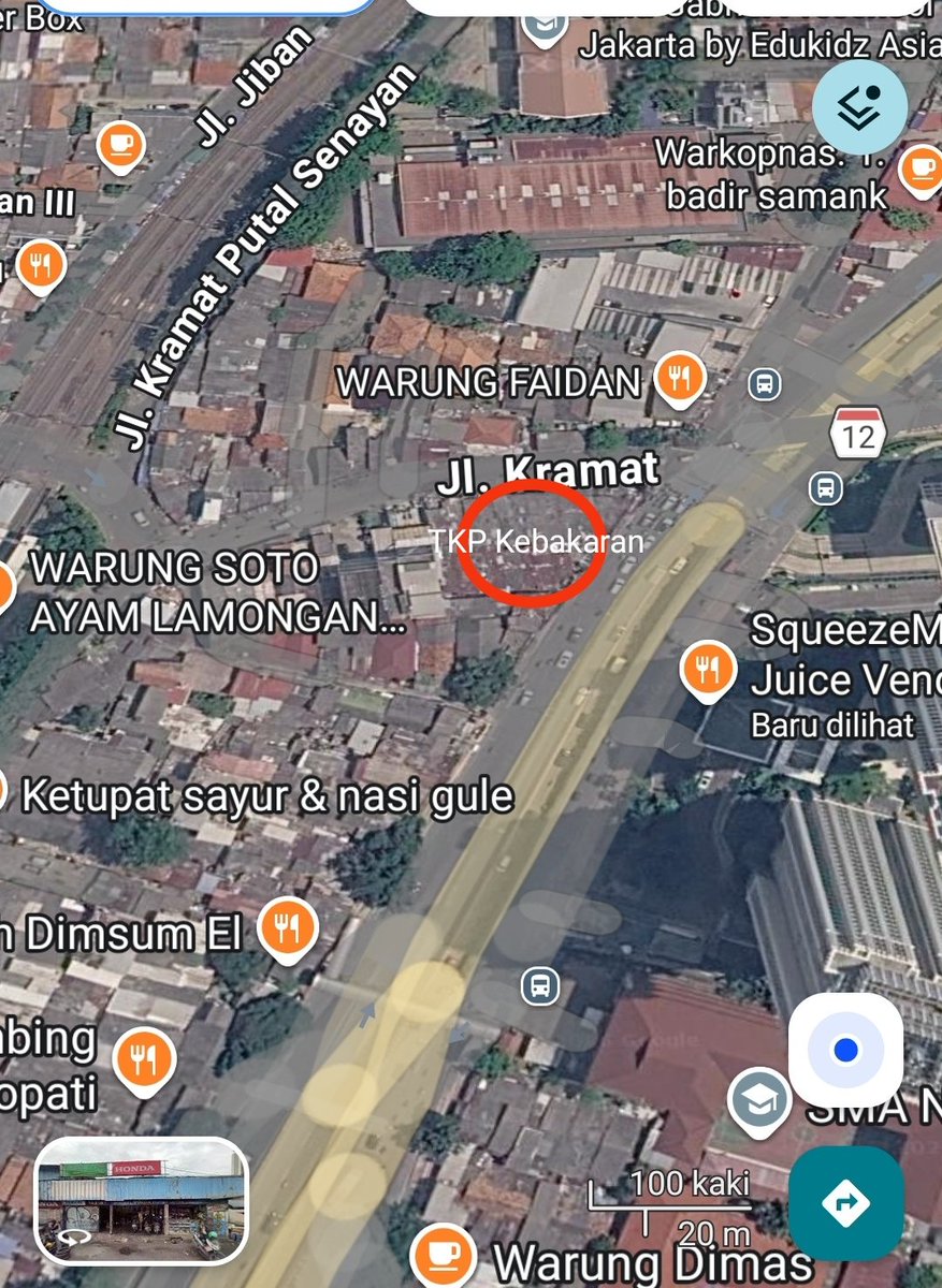 ngepotzigzag's tweet photo. @txtdrjkt TKP Kebakaran di Kebayoran Lama https://t.co/YTBkVeqy1B