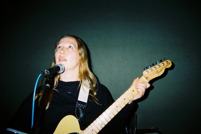 Under_Radar_Mag's tweet photo. Australian singer/songwriter Julia Jacklin is releasing a new album, "The Gem," this Friday via 4AD. Now she has shared its fourth and final pre-release single, “If I Had the Hand of God,” via a music video shot in Las Vegas. 

https://t.co/gHgrupWJNn https://t.co/gdidqwYuu1
