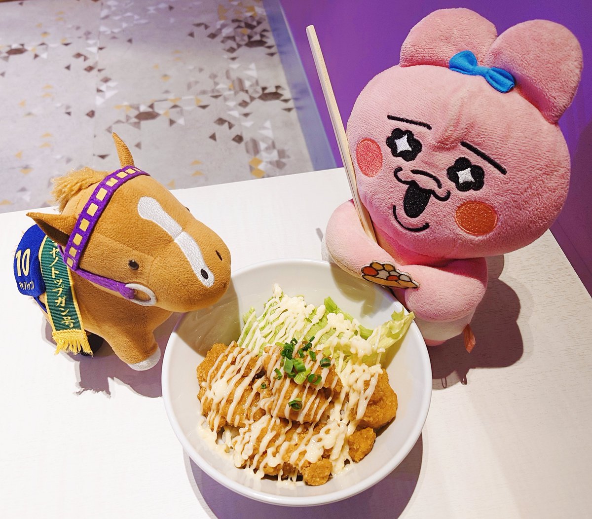 Kazuchancafe's tweet photo. ご帰宅。9月12日(土)
大阪本店3F
お出迎え🤗れーすちゃん🍓🍜
今日の賄い🥢マヨ唐丼🥣
あいこめ🫶ひららちゃん🦋🤍
🎊本日のアミューズメント
🍠えのんちゃん🪄コレチェキ🖍️📸
☁️よちちゃん😴記念撮影📸
#えのんEP https://t.co/i8fcqecRhm