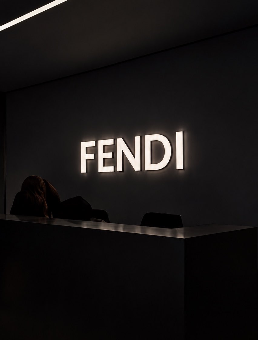 sisiialshami's tweet photo. Alshami &amp; FENDI
@AlShamiMusic 
#الشامي https://t.co/fh5HNGYxMD
