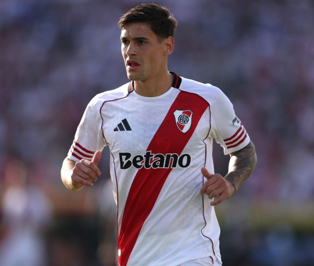 MedioRiver's tweet photo. 🚨 Leo Ponzio va a RESPALDAR a Martinez Quarta y NO PIENSA SACARLO del 11.

ℹ️ @DistasioNicolas https://t.co/RmTMjCHY4Y