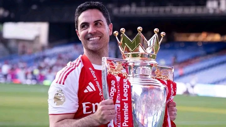 PhynasSports's tweet photo. 🚨🔴 MIKEL ARTETA AGREES NEW ARSENAL DEAL! 🇪🇸

💰 New contract worth over £15M agreed verbally.

✍️ Deal set to be formalised during the international break.

ℹ️ @Samimokbel | @GiveMeSport
#Arsenal #Arteta #AFC #PSN @JacobsBen https://t.co/eaKaPIk836