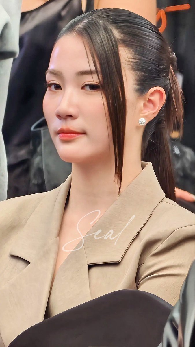 once_cy0's tweet photo. ginny 🤏🏻

GINNY PRESS EFW2026 ICONSIAM
#GinnyXPressEFW2026 https://t.co/On0jNfUWTS
