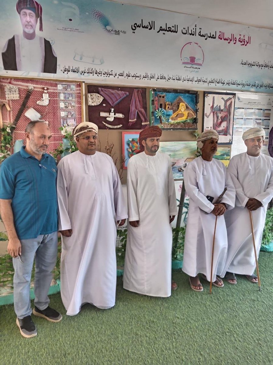 SchoolAndat's tweet photo. تشرفت المدرسة بزيارة سعادة الشيخ سيف بن حمود البوسعيدي، وال�� المزيونة، يرافقه مسؤول مركز أندات، ومدير بلدية ظفار بالمزيونة، ومدير الإسكان والتخطيط العمراني، وأخصائي شؤون الولايات بمكتب سعادته، لبحث سبل الدعم وتعزيز التعاون مع الجهات الحكومية. https://t.co/rJCEtfxBQp